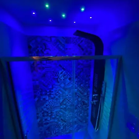 Alojamento de Acomodação e Pequeno-almoço Domus Leone Tre