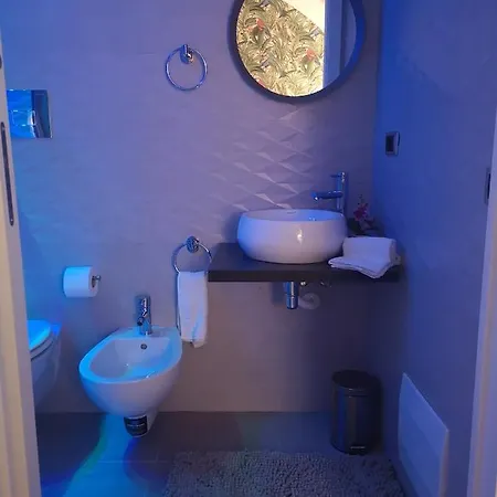 Domus Leone Tre 3* Neapol