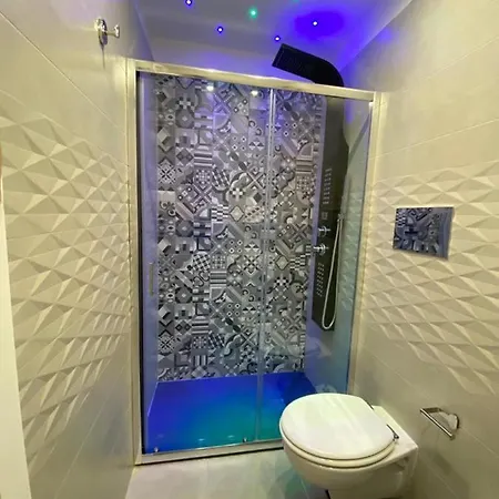 Domus Leone Tre 3* Neapol